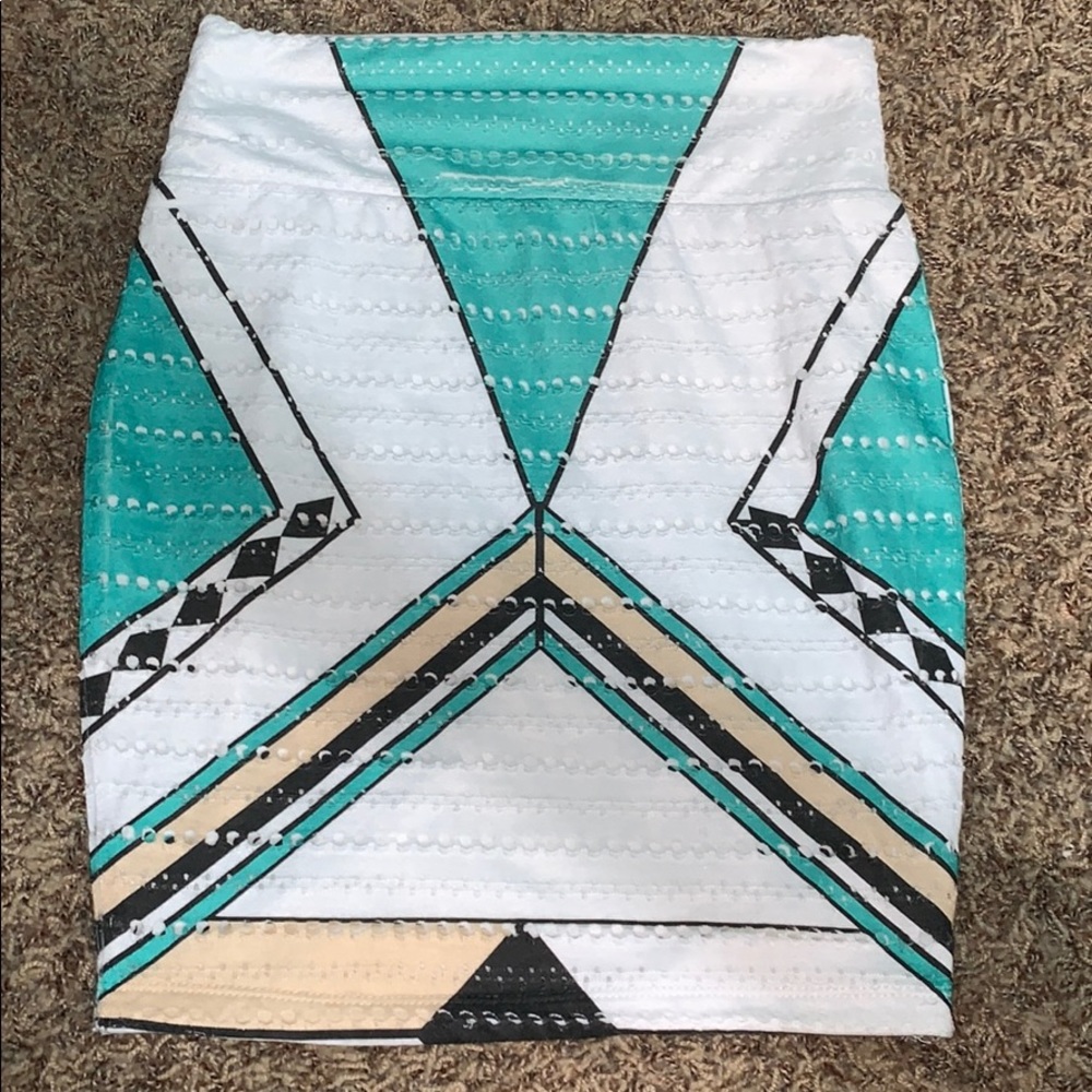 Fun pattern mini skirt